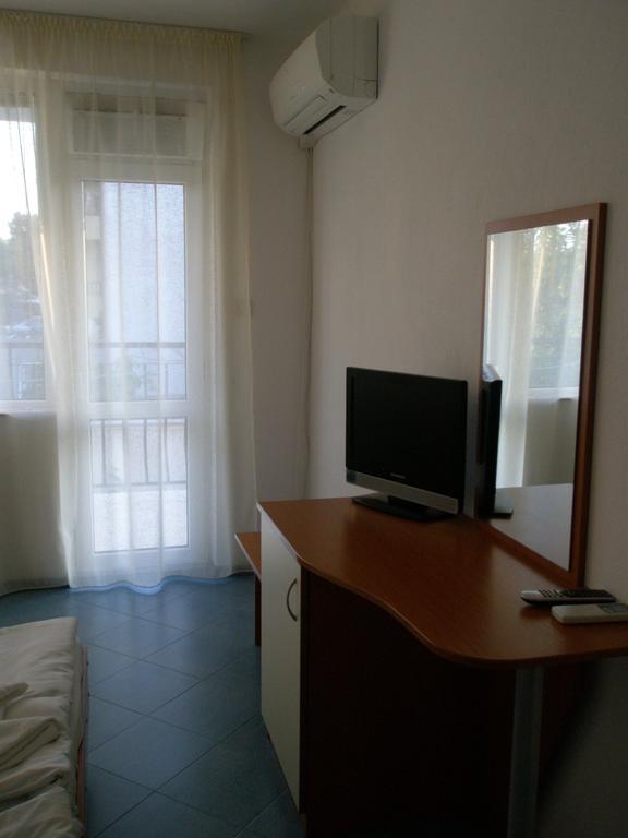 Family Hotel Maritime Ahtopol Oda fotoğraf